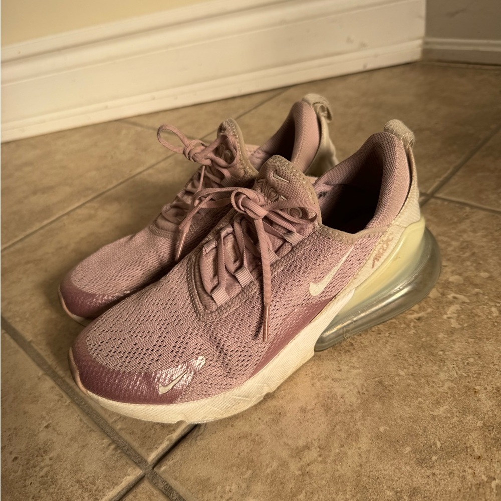 SOLD - Nike Airmax 270 Elemental Pink Rose Sneakers